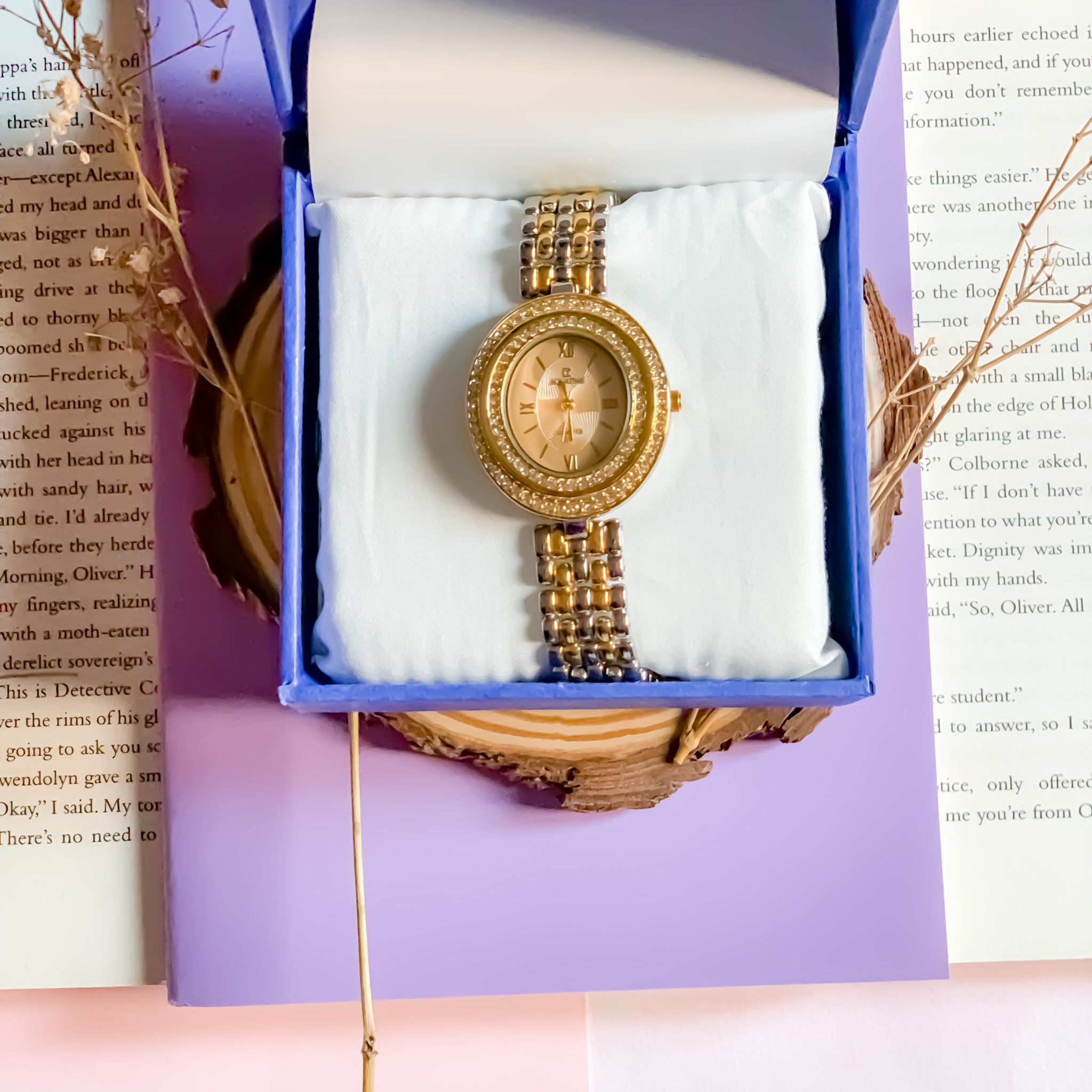 Buy Women Watch Premium Wrist 5 Golden Dial Gift Set Box in Pakistan