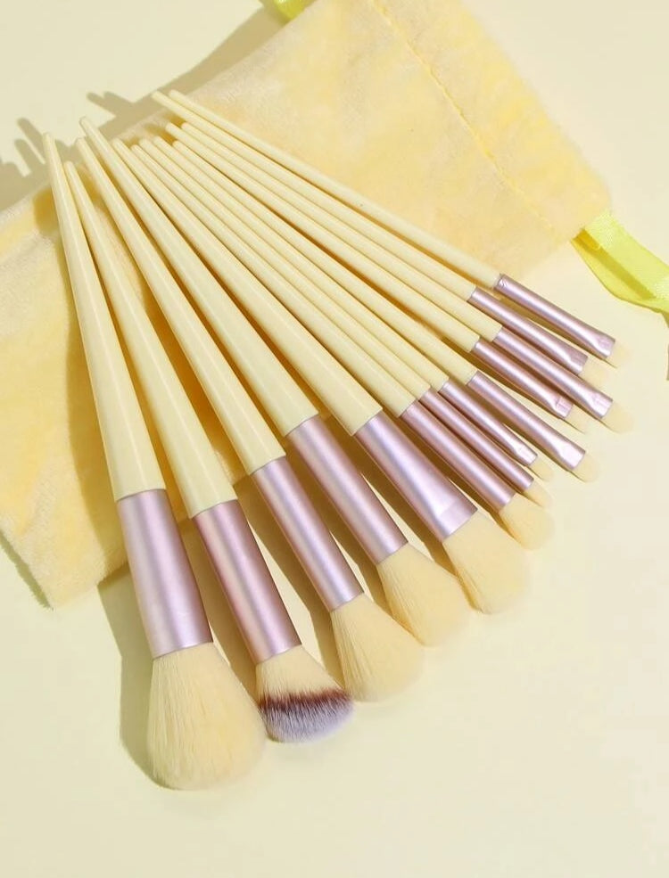 Buy Brush 13 Pcs Make Up Brushes Set MultiColor in Pakistan