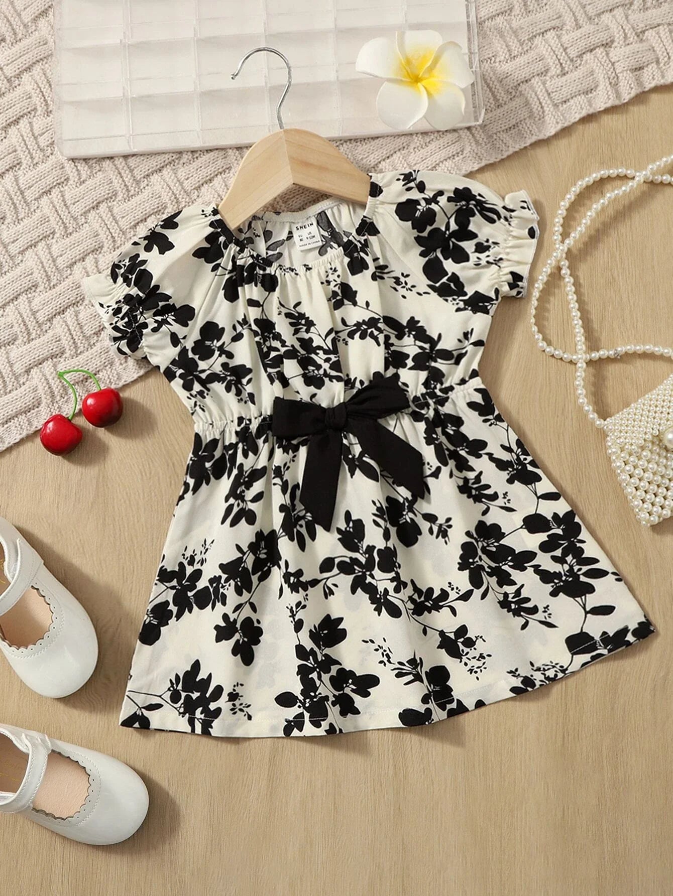 Buy SHEIN Baby Floral Print Puff Sleeve Bow Front Dress in Pakistan