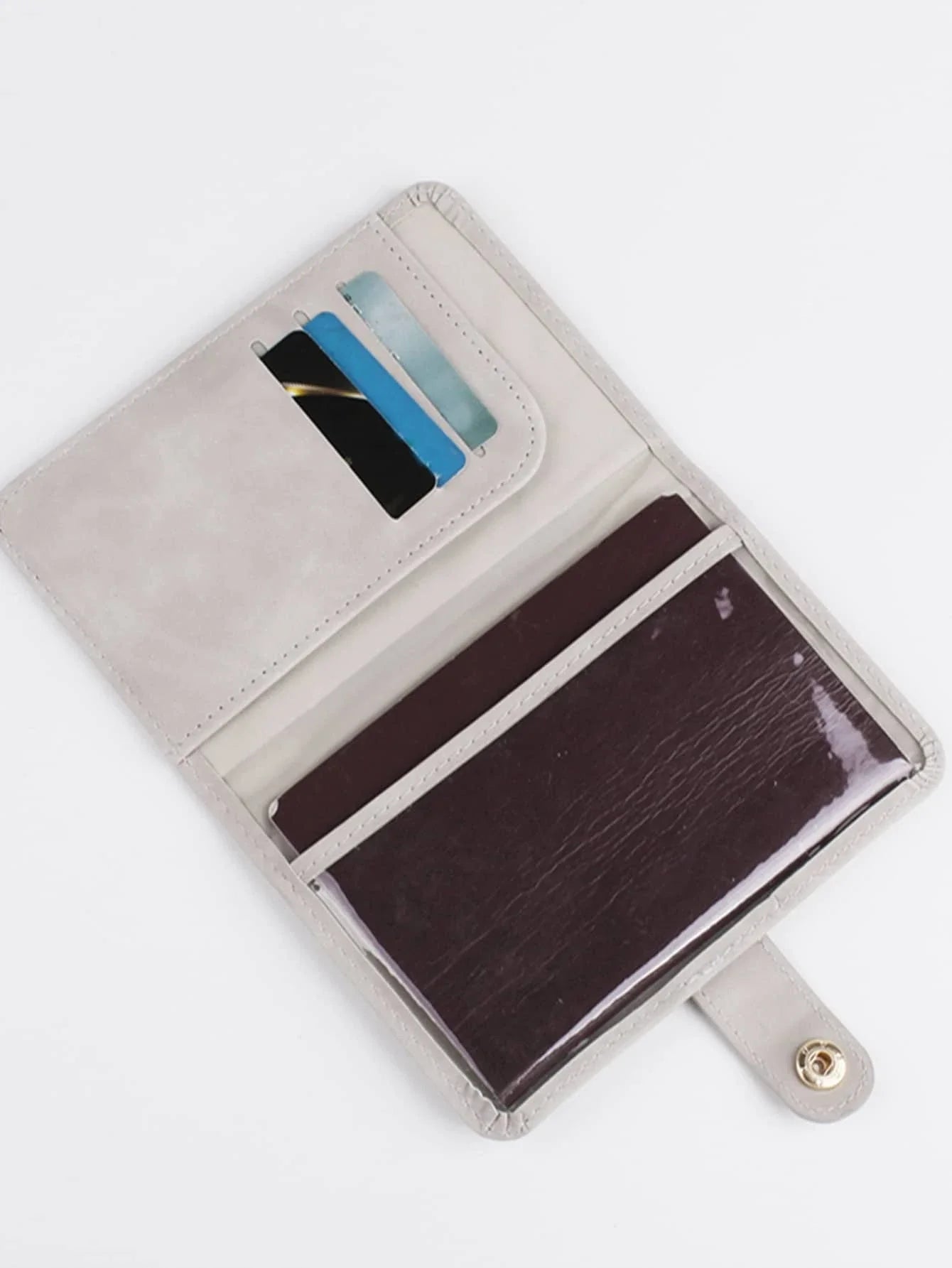 Buy Shein Airplane & Letter Graphic Passport Case in Pakistan