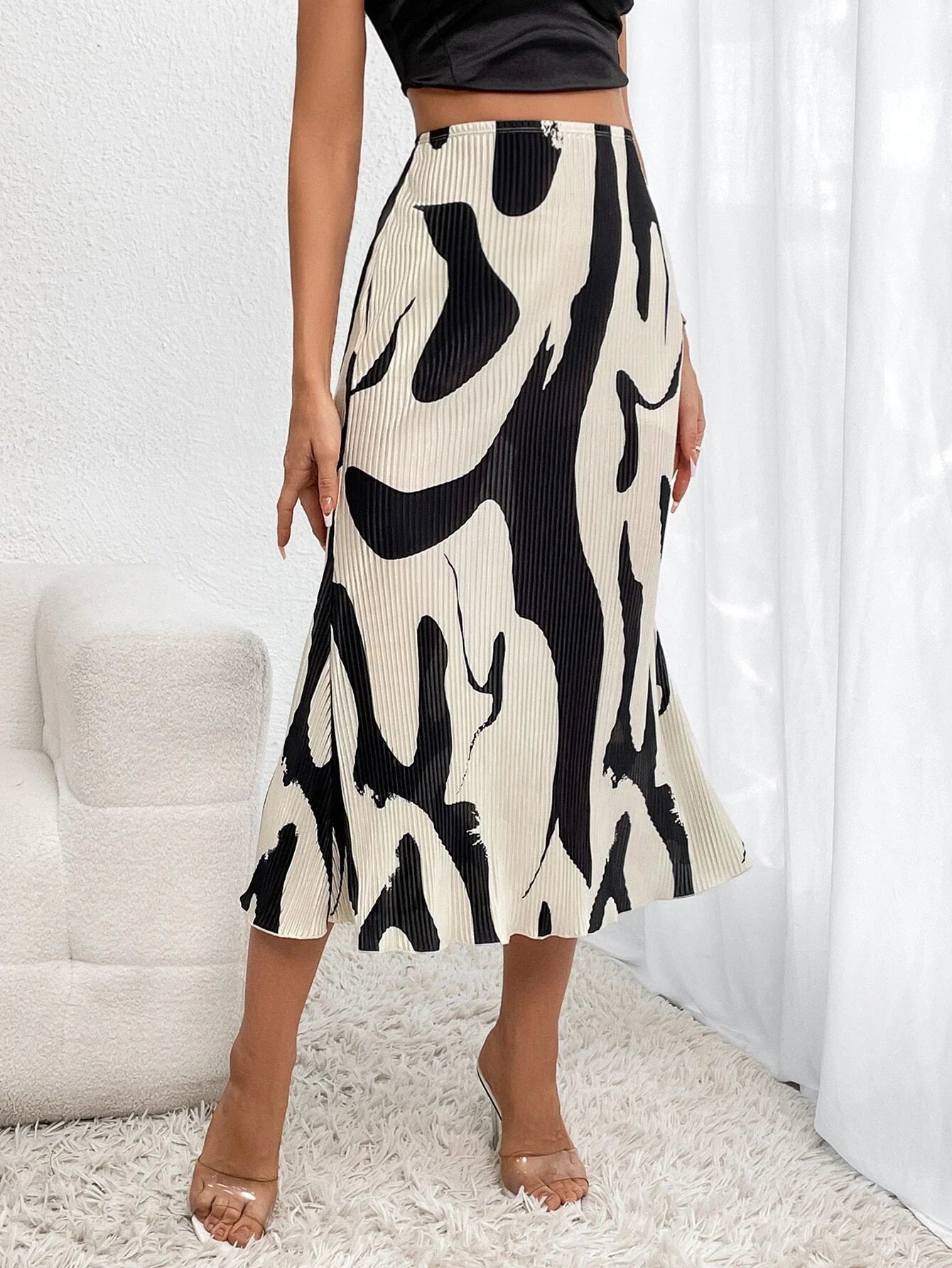 Buy SHEIN Prive Graphic Print Plisse Skirt in Pakistan