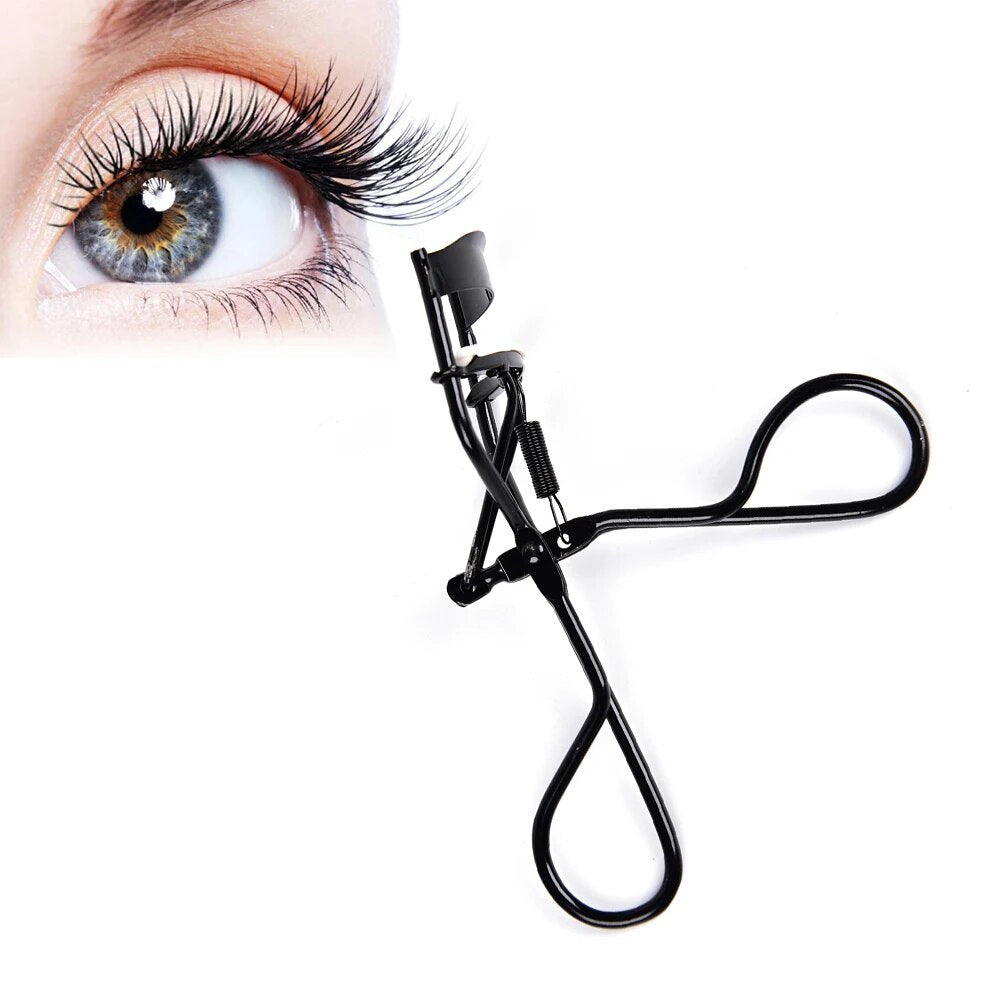 Buy Eyelash Curler in Pakistan