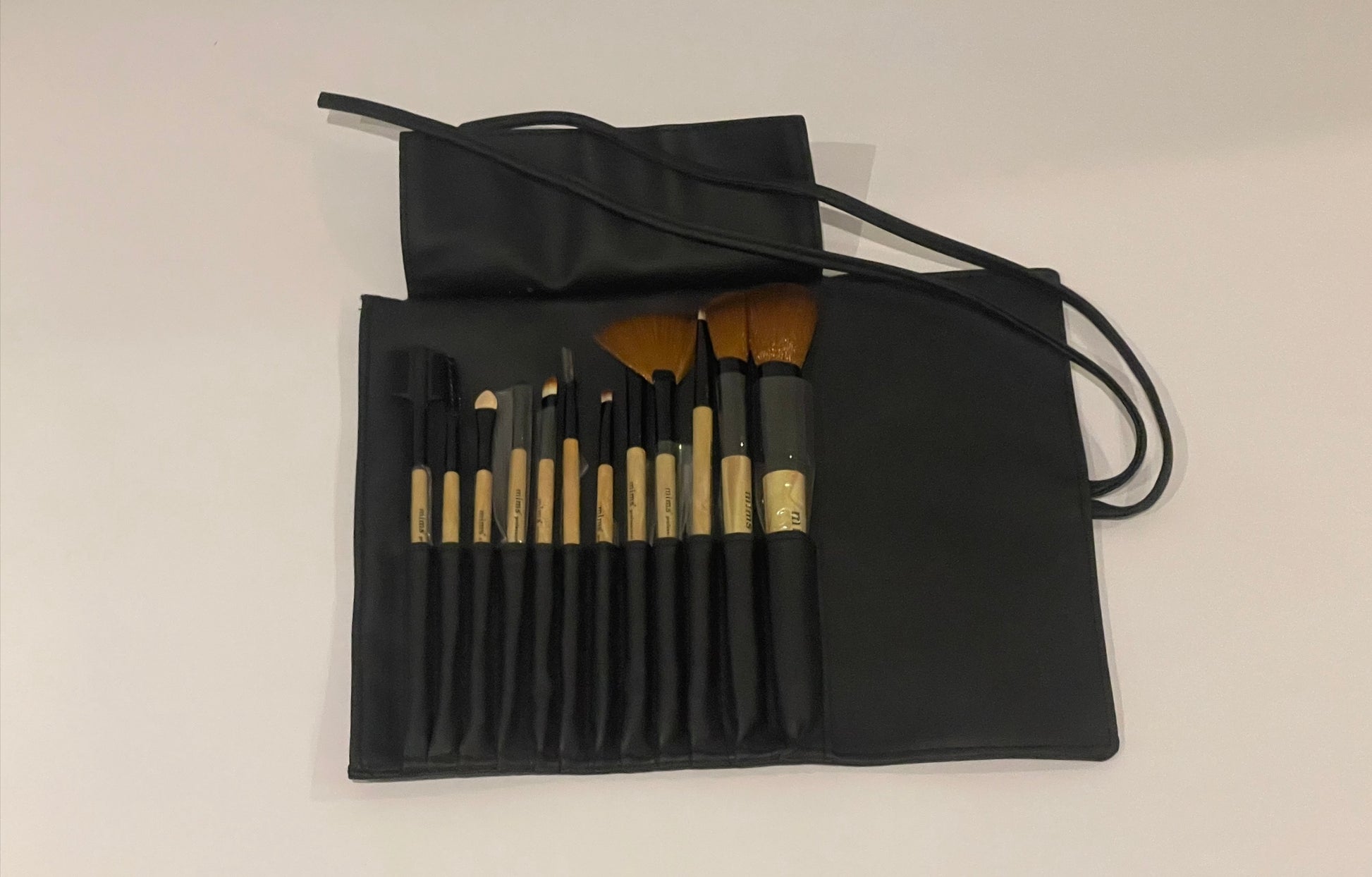 Buy Mims Professional Brushes 12Pc Leather Pouch in Pakistan