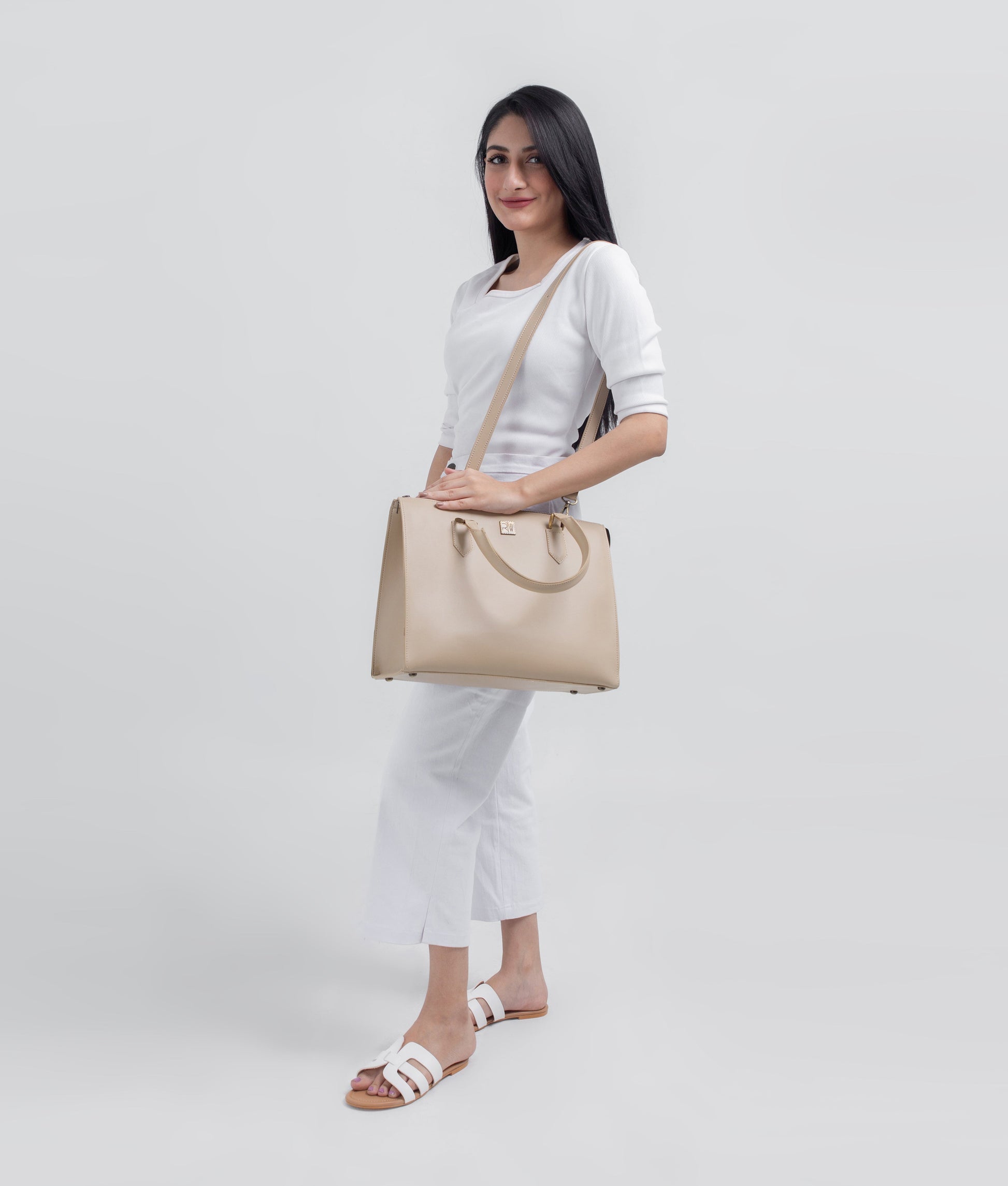 Buy Off-white workplace handbag in Pakistan