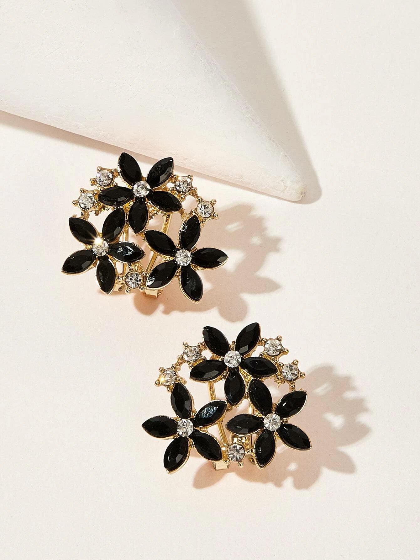 Buy Shein Flower Decor Stud Earrings 1pair in Pakistan