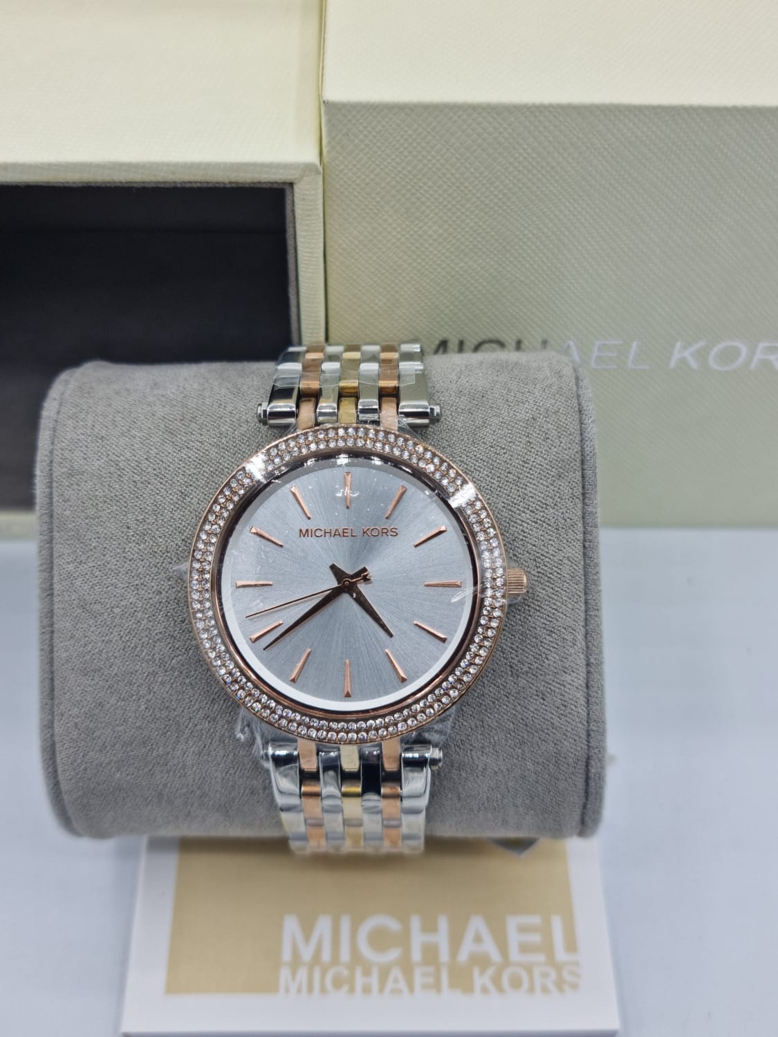 Buy Michael Kors Womens Quartz Stainless Steel Silver Dial 39mm Watch - Mk3203 in Pakistan