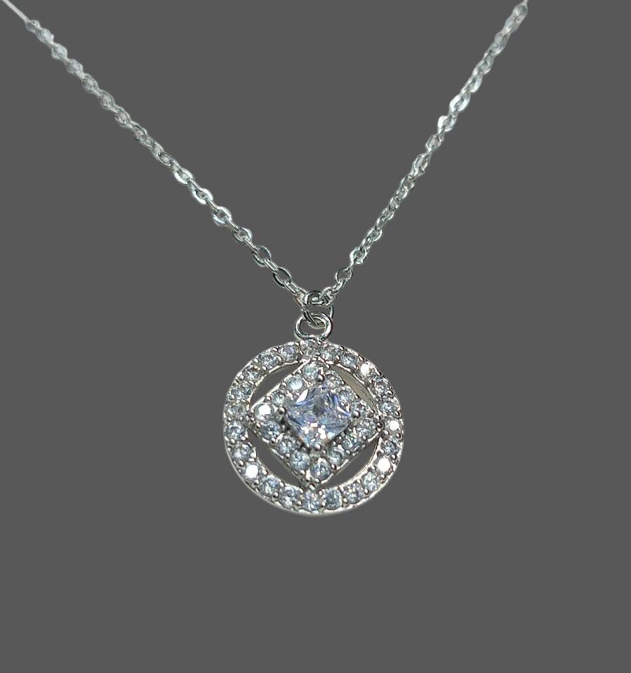 Buy Elegant Round Diamond Necklace in Pakistan