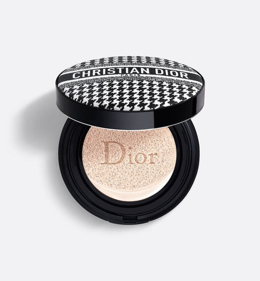 Buy Dior Forever Perfect Cushion Luminouse Matte Finish Foundation - 2N in Pakistan