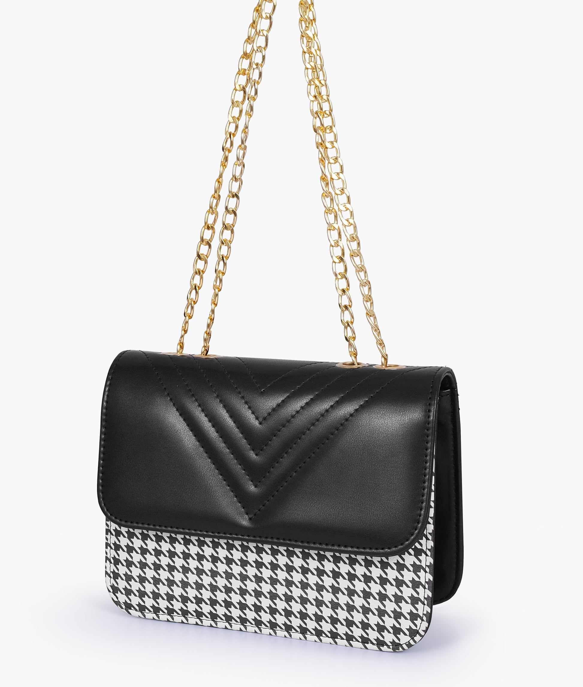 Buy Black houndstooth chain cross-body bag in Pakistan