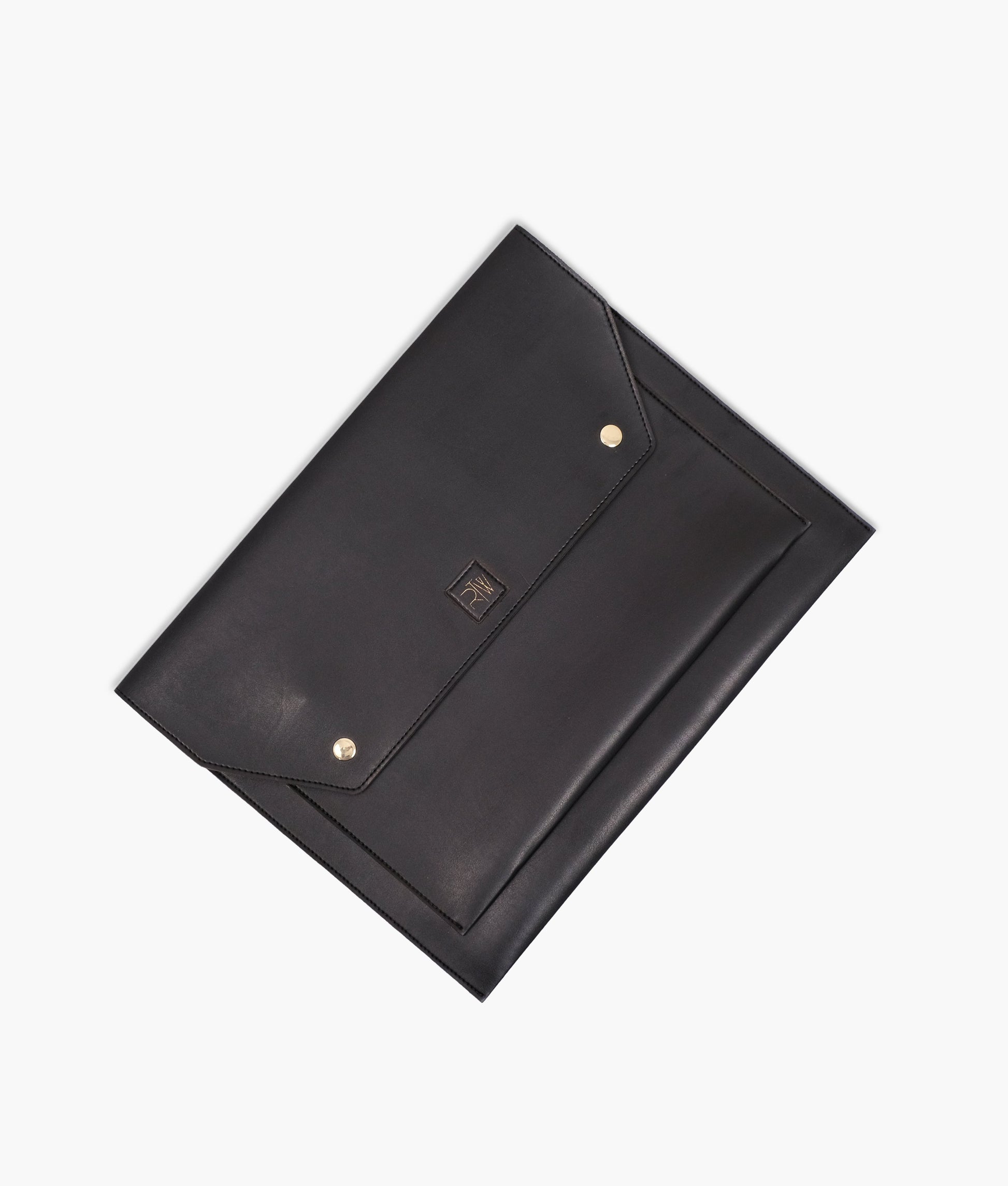 Buy Black laptop sleeve 17" in Pakistan