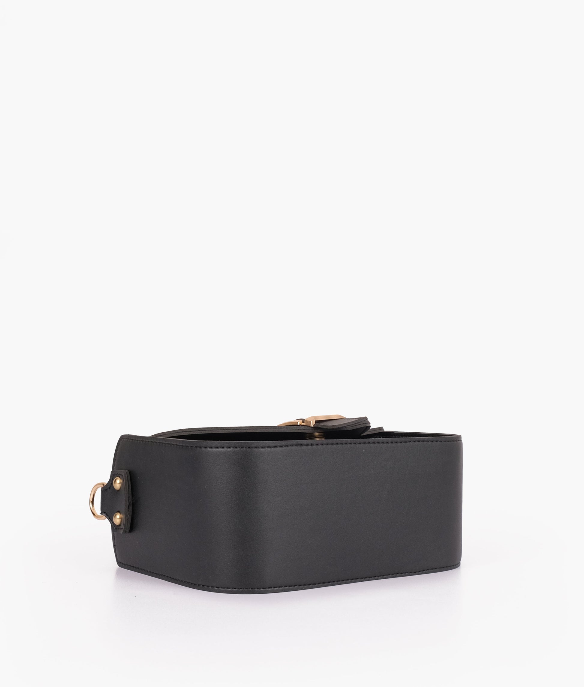 Buy Black saddle buckle bag in Pakistan