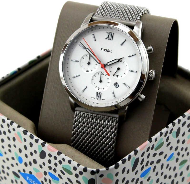 Buy Neutra Chronograph White Dial Silver Mesh Bracelet Watch For Men in Pakistan