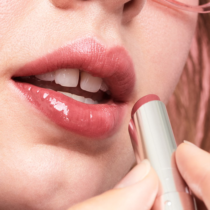 Buy Benefit California Kissin Colorbalm Moisturizing Lip Balm - 66 Fuchsia in Pakistan