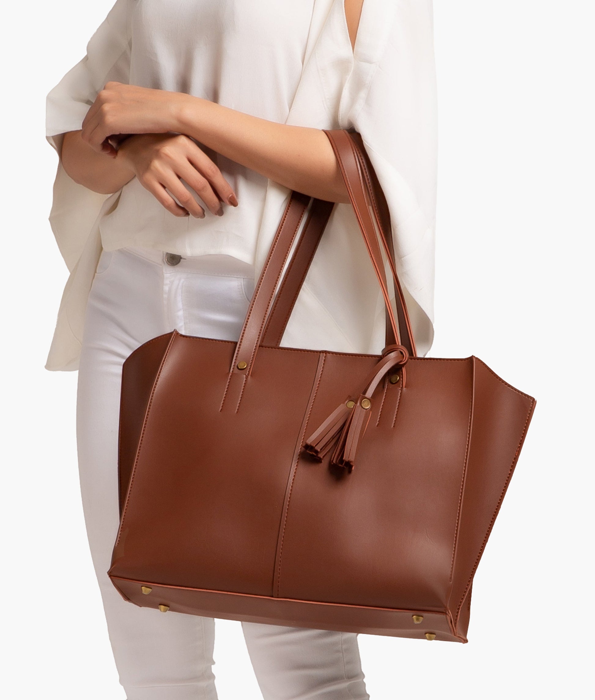 Buy Horse brown over the shoulder tote bag in Pakistan