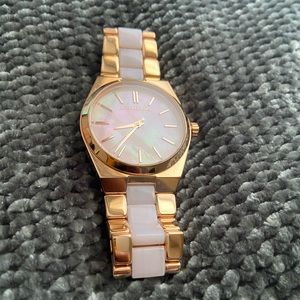 Buy Michael Kors Channing Mother of Pearl Dial Rose Gold Strap Ladies Watch - Mk6652 in Pakistan