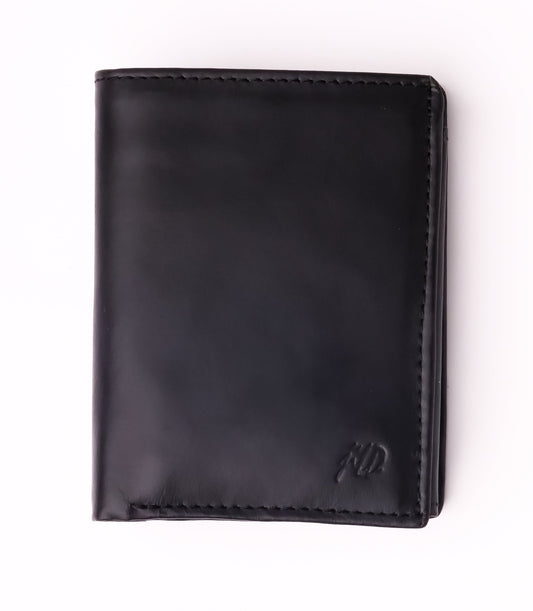 Buy Jild Compact Leather Wallet - Black in Pakistan