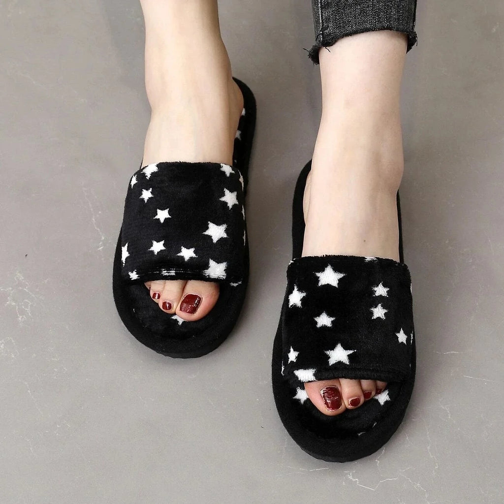 Let's soak up these last summer days with some cool slippers! ☀🌊👟  👉https://shein.shop/vtz51bi #SHEIN #JNSQ | Instagram