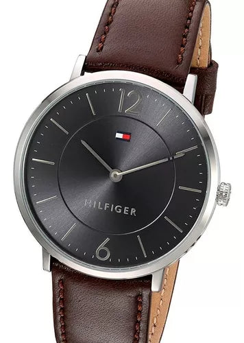 Buy Tommy Hilfiger Quartz Leather Strap Grey Dial 40mm Watch for Men - 1710352 in Pakistan