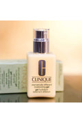 Buy Clinique Dramatically Different Moisturizing Gel - 125ml in Pakistan