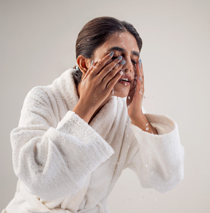 Buy JenPharm Maxdif Instant Brightening Facewash in Pakistan
