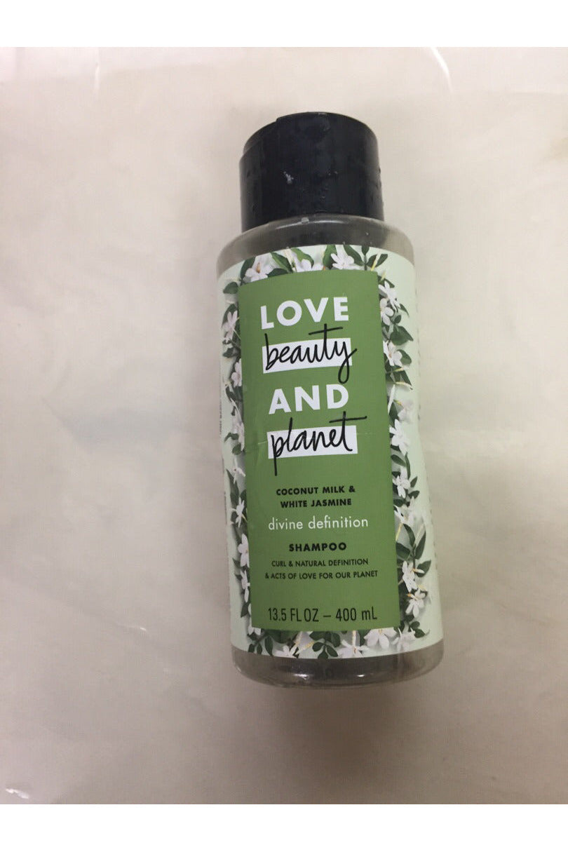 Buy Love Beauty And Planet Shampoo Coconut Milk & White Jasmine - 400ml in Pakistan