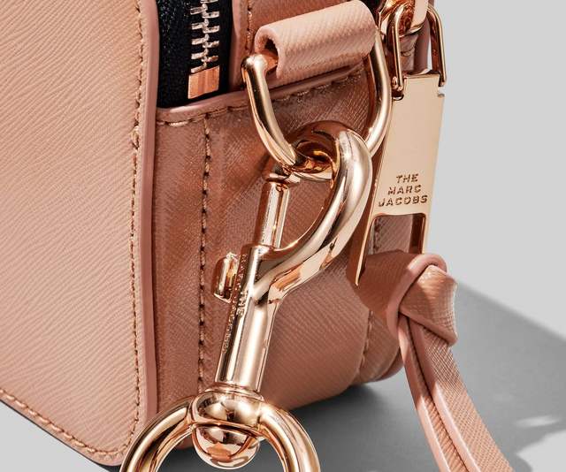 MARC JACOBS SUNKISSED Snapshot Small Camera Bag in 2023